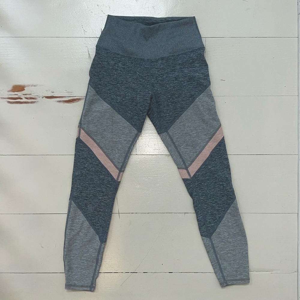Alo Leggings